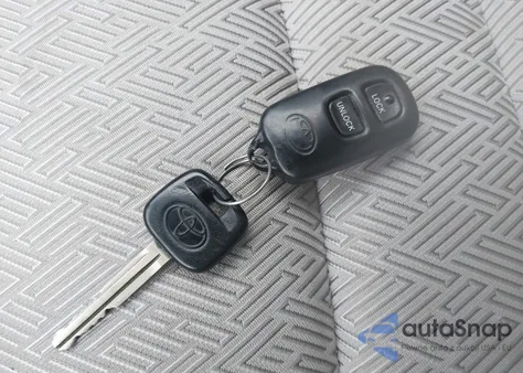 2003 Toyota Highlander V6 from USA, damaged, VIN JTEGF21A230094219